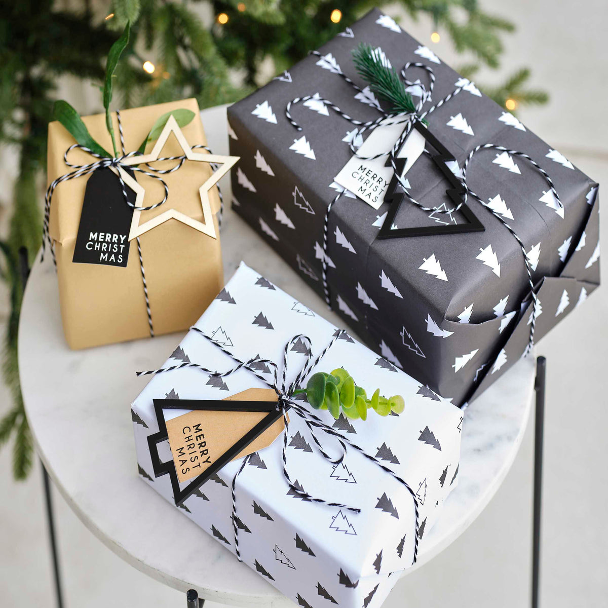 Ginger Ray Black Wooden Icons and Ribbon Christmas Gift Tags