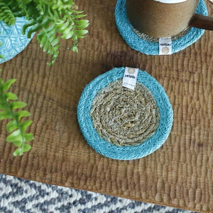 Respiin Round Seagrass & Jute Coaster Natural / Turquoise