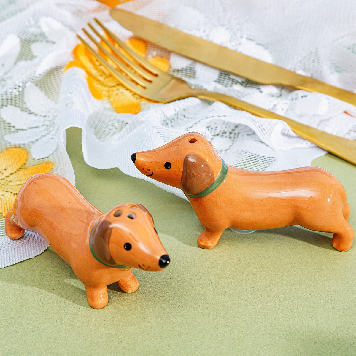 Sass & Belle Dachshund Salt & Pepper Shakers Set