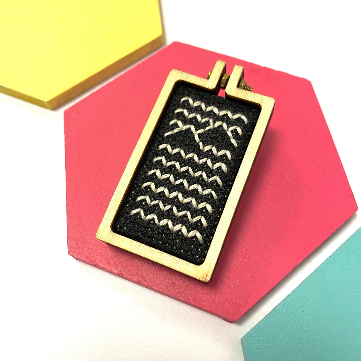 Tigrapie Twin Peaks Cross Stitch Badge