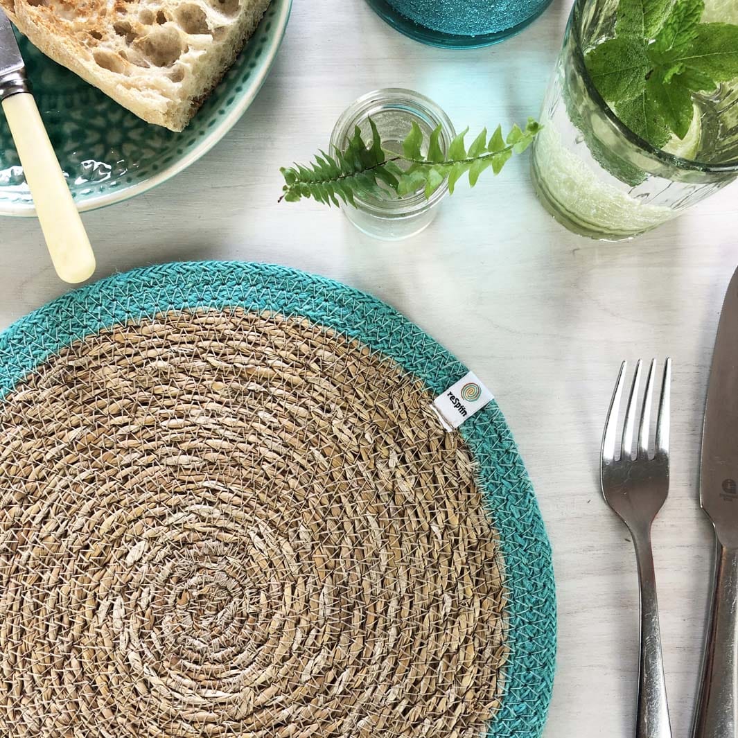 Respiin Round Seagrass & Jute Table Mat Natural / Turquoise