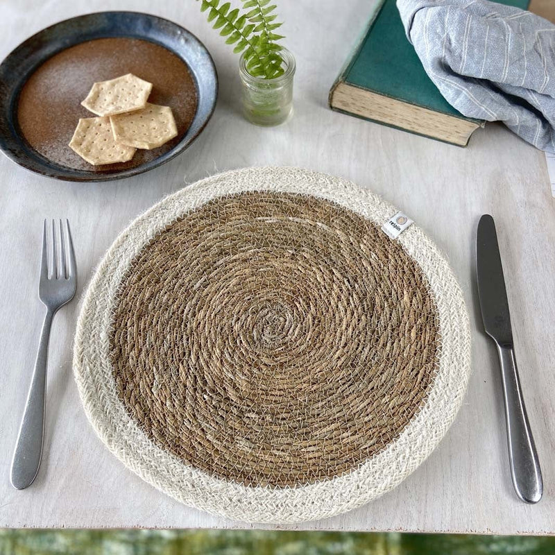 Respiin Round Seagrass & Jute Table Mat Natural / White