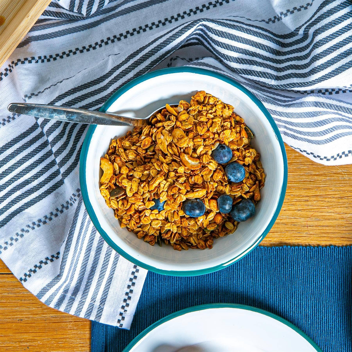 Rinkit Ltd Argon Tableware White Enamel Bowl - 16cm - Green