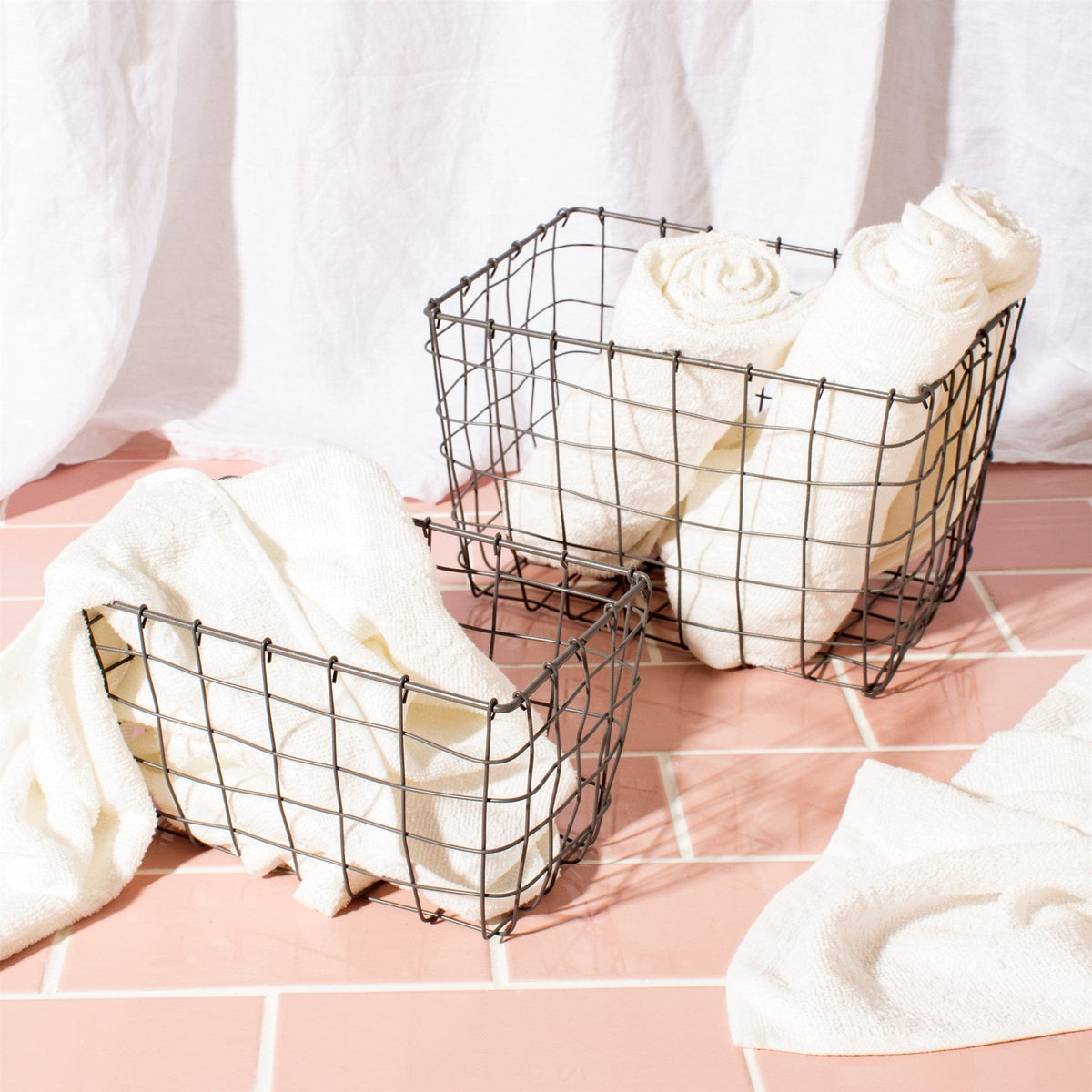 Sass & Belle Set of 2 Wire Baskets