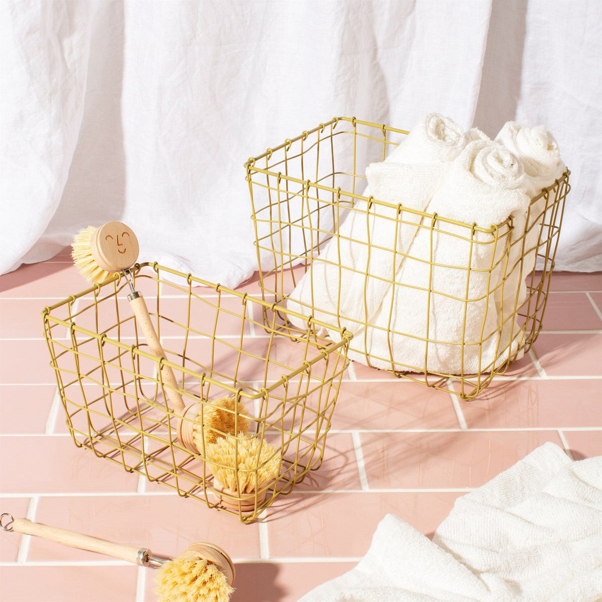 Sass & Belle Set of 2 Wire Baskets